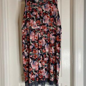 Simply Vera dress, size XL.  Watercolor design- red, black, green, blue